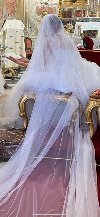 Velo da sposa  bianco , con pettinino 5metri