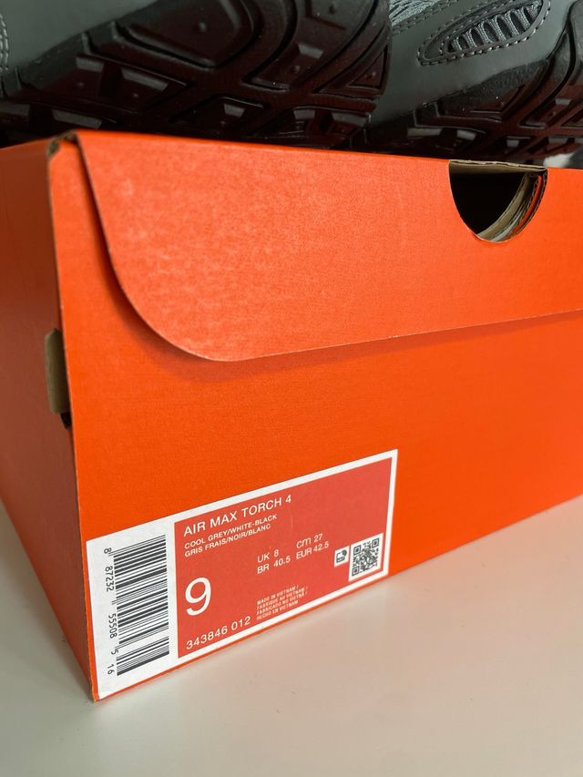 Nike Air Max Torch 4 Negro/Gris Negociable.