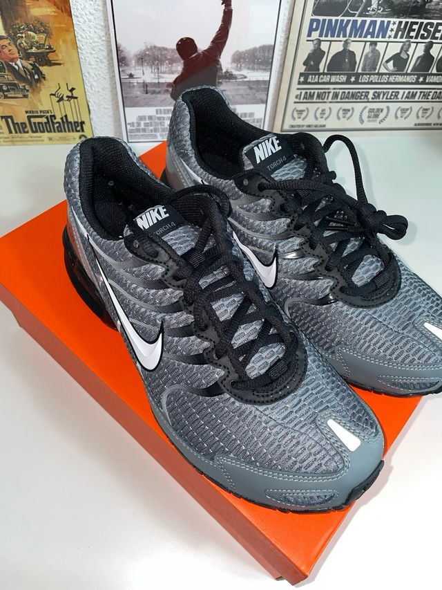Nike Air Max Torch 4 Negro/Gris Negociable.