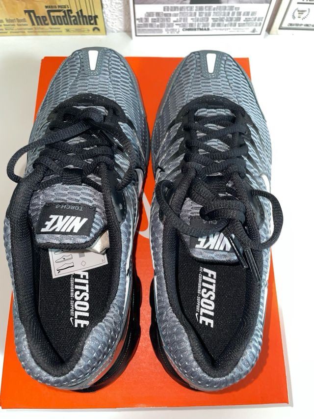 Nike Air Max Torch 4 Negro/Gris Negociable.