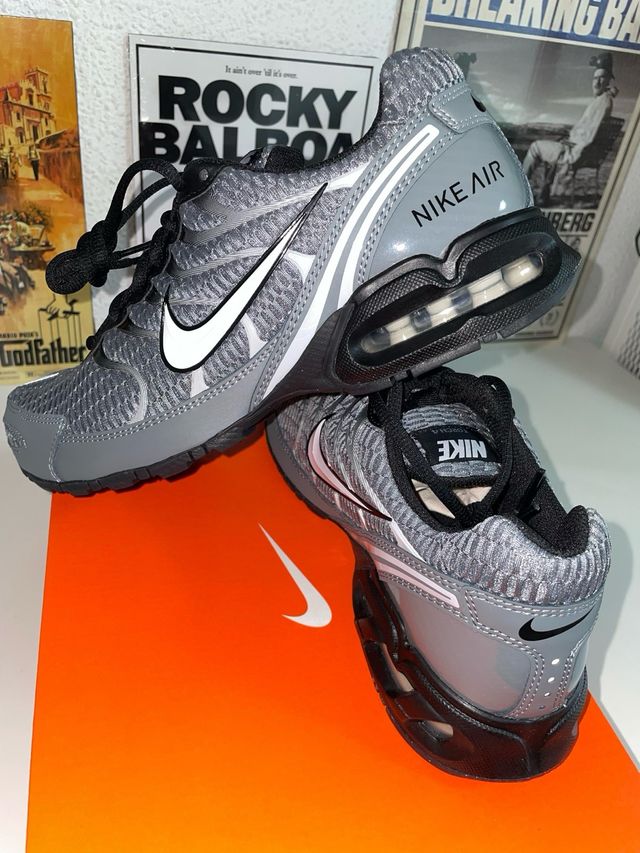 Nike Air Max Torch 4 Negro/Gris Negociable.