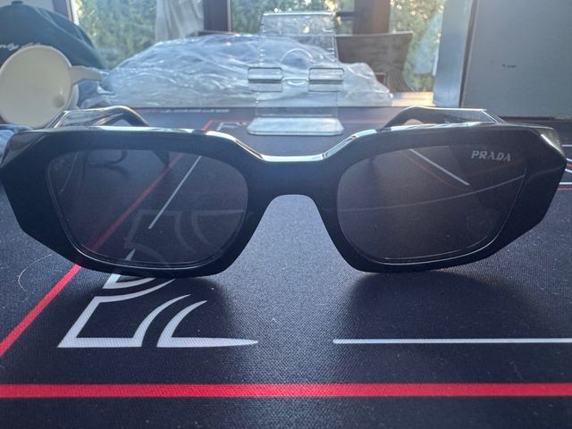 Occhiali da sole Prada neri