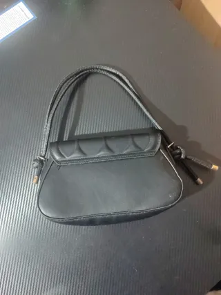 Bolso de mano negro