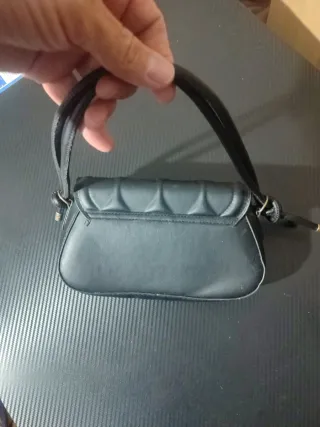 Bolso de mano negro