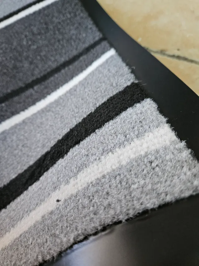 Zerbino esterno a righe