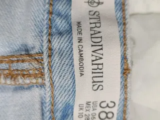 Pantalón vaquero Stradivarius mujer desgarrado