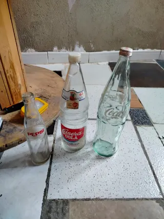 Bottiglie di vetro per bevande (3 pz)