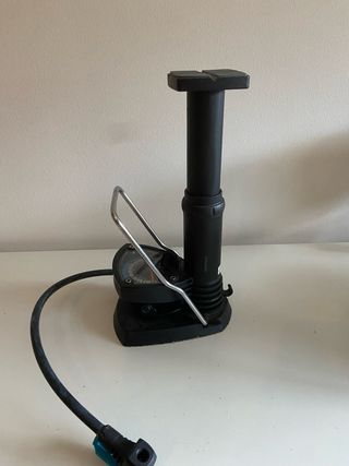 Inflador de pie para bicicleta