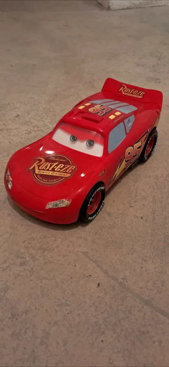 Coche Rayo McQueen Juguete