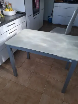 Mesa de cocina extensible cristal y metal