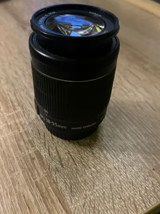 Objetivo Canon EF-S 18-55mm f/3.5-5.6 IS STM