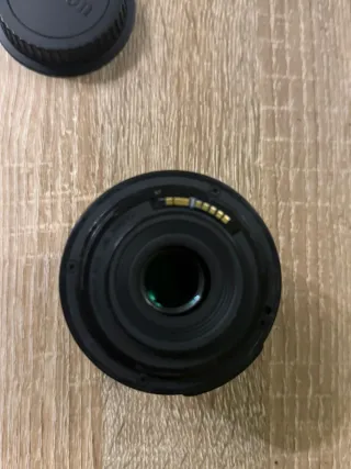 Objetivo Canon EF-S 18-55mm f/3.5-5.6 IS STM