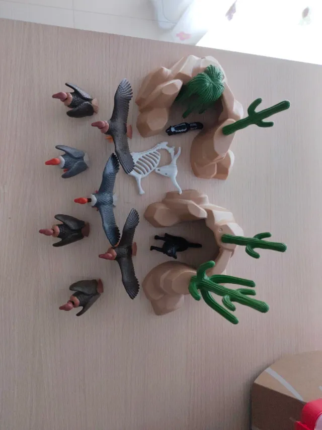 Accesorios oeste + 7 buitres playmbil