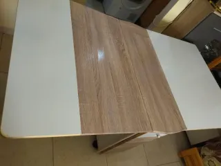 Mesa extensible madera y blanco