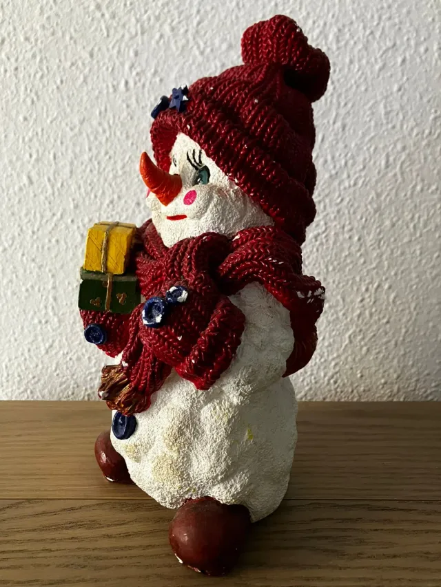 Muñeco de Nieve Navideño con Regalos
