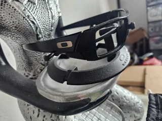 Gascan Oakley Matte Black Original.