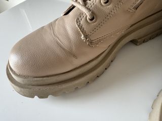 Botas de cordones beige de Zara. Talla 36