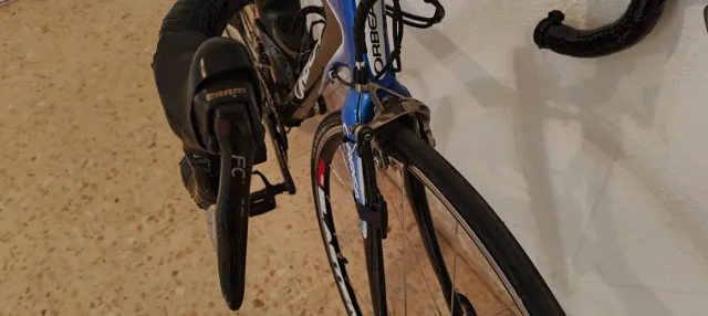 Bicicleta eléctrica de carretera