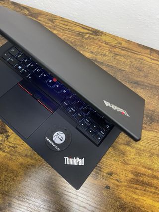 Lenovo ThinkPad T14 Gen2 i7-1185G7 16GB 256SSD