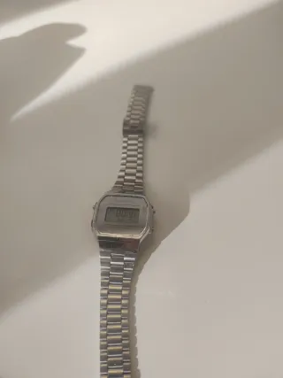 Reloj Casio Unisex Plateado