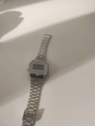 Reloj Casio Unisex Plateado