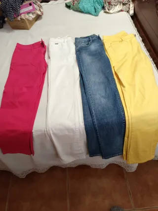 Conjunto rojo: top y pantalón