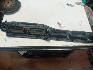 Rejilla A/A + Botón Emergencia Audi a4 b9 rs4 b9