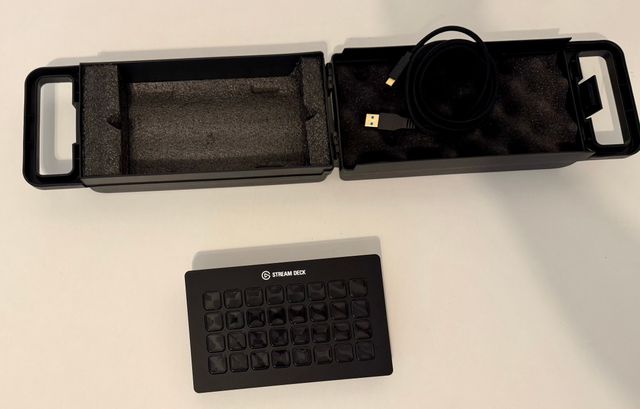 Elgato Stream Deck XL con custodia