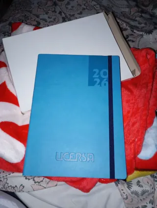 ( NUEVA ) AGENDA 2026 CON MARCA PAGINAS