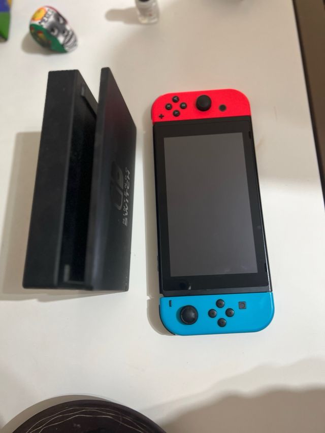 Nintendo Switch Azul y Rojo