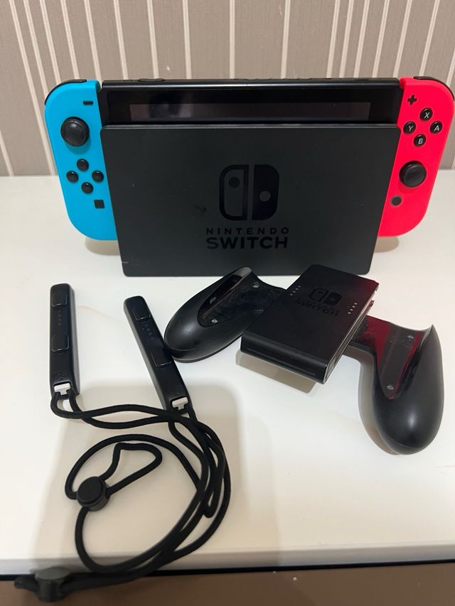 Nintendo Switch Azul y Rojo