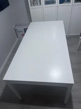 Mesa 180x74 y 6 Sillas Blancas