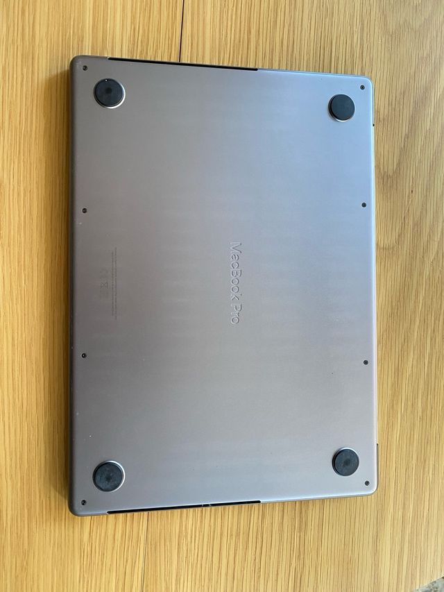 MacBook Pro 14 M1 Max 512GB Plata