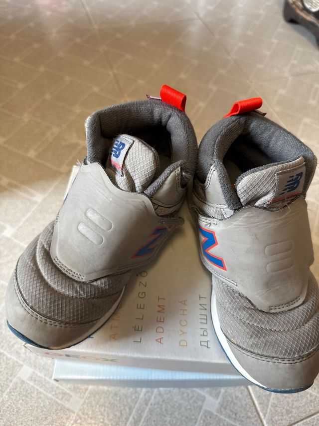 Deportivas New Balance Niño T.31