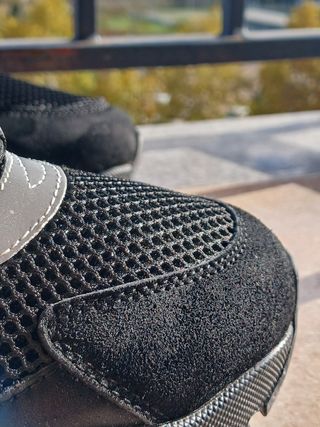 Dior B22 sneakers negras y grises