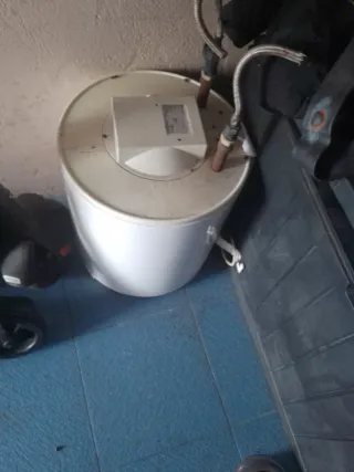 Termo eléctrico blanco