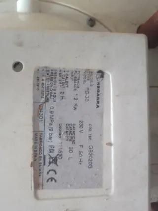 Termo eléctrico blanco