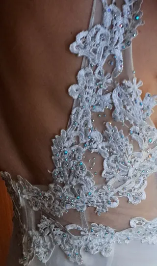 Vestido de novia sin estrenar y con etiqueta