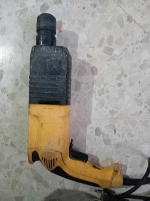 Martillo Percutor Dewalt