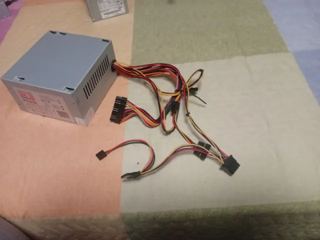 Fuente de Alimentación PC 230V