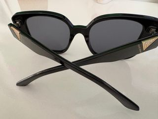 Gafas de sol negras polarizadas