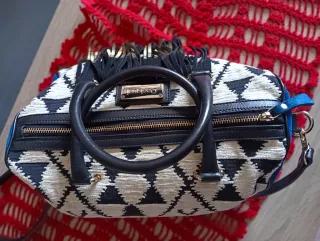 Bolso Desigual Negro y Blanco