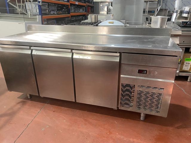 Mesa Fría Acero Inoxidable 2 Metros