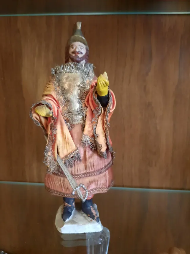 Figura antigua guerrero