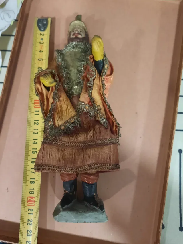 Figura antigua guerrero