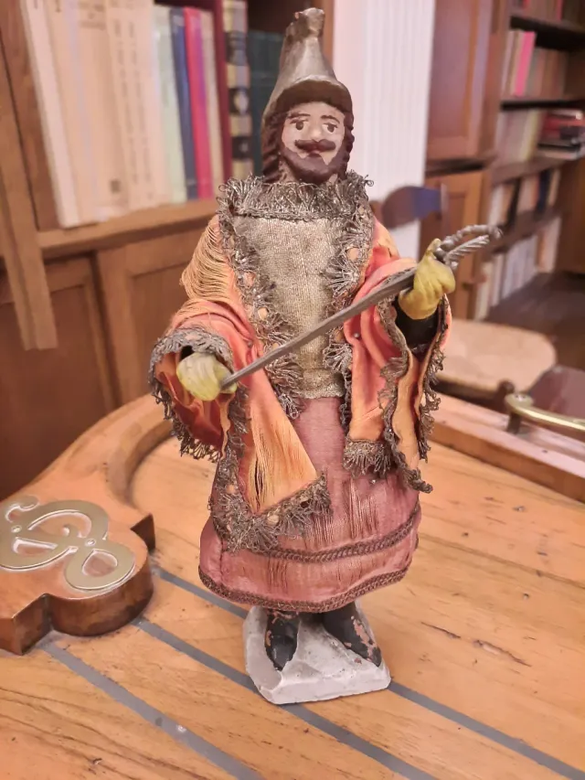 Figura antigua guerrero