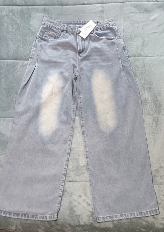 Pantalones vaqueros anchos grises