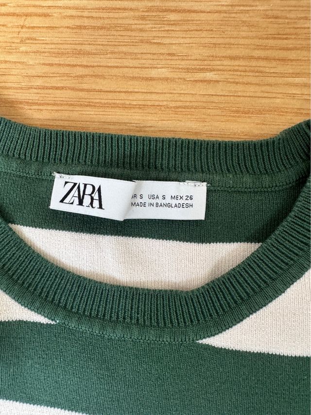 Camiseta Zara Rayas Verde y Blanca