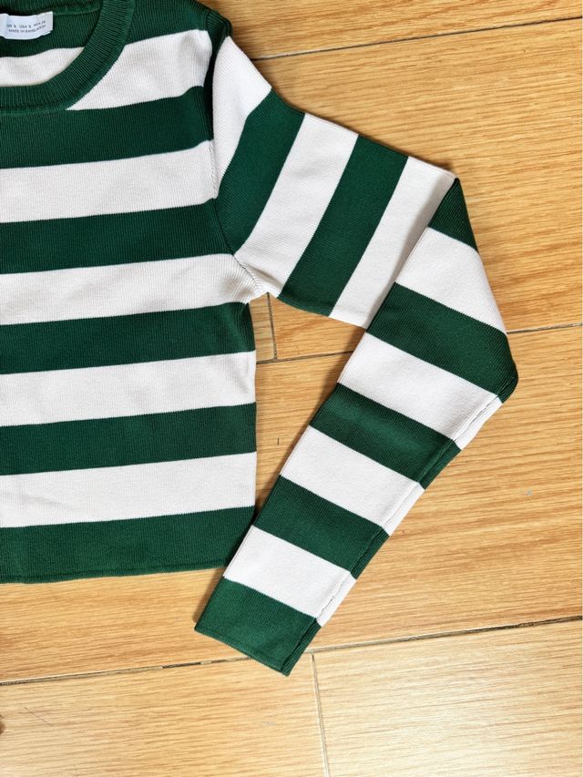 Camiseta Zara Rayas Verde y Blanca