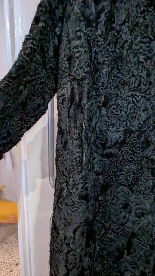 Abrigo de piel negro